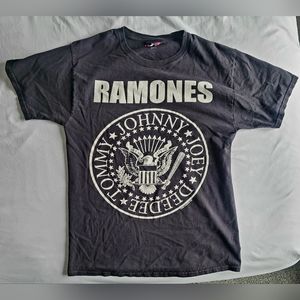 Men's Medium Ramones Band Shirt